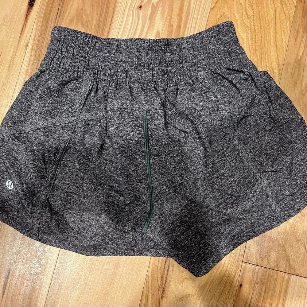 Lululemon Track That High-Rise Lined Short 3” inseam size 4 - Picture 2 of 10